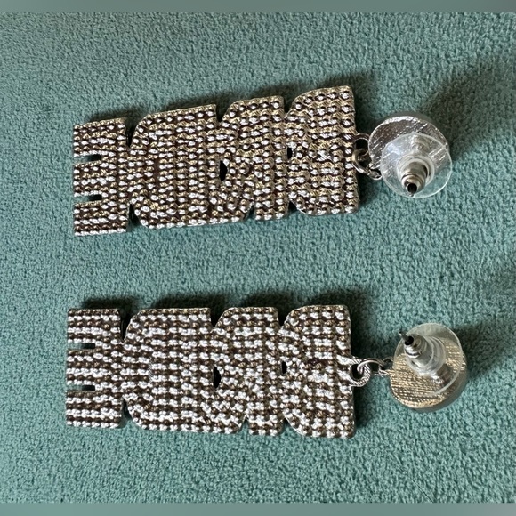 Bride Earrings - Picture 3 of 4